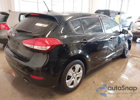 2016 Kia Forte Lx z USA, uszkodzony, nr VIN KNAFK5A81G5593190